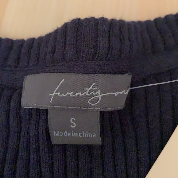 Forever 21 wool sweater, s - Picture 5 of 7